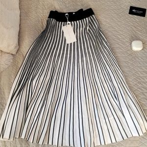 Lucy Paris Black and White skirt